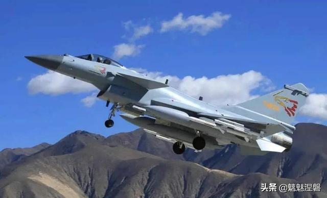 中國海軍有4種三代戰機，為何還有一個(gè)艦隊全是二代機？