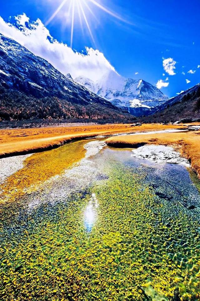 大家推薦一些，比較不錯的旅游圣地吧。個(gè)人更偏好自然景觀(guān)？