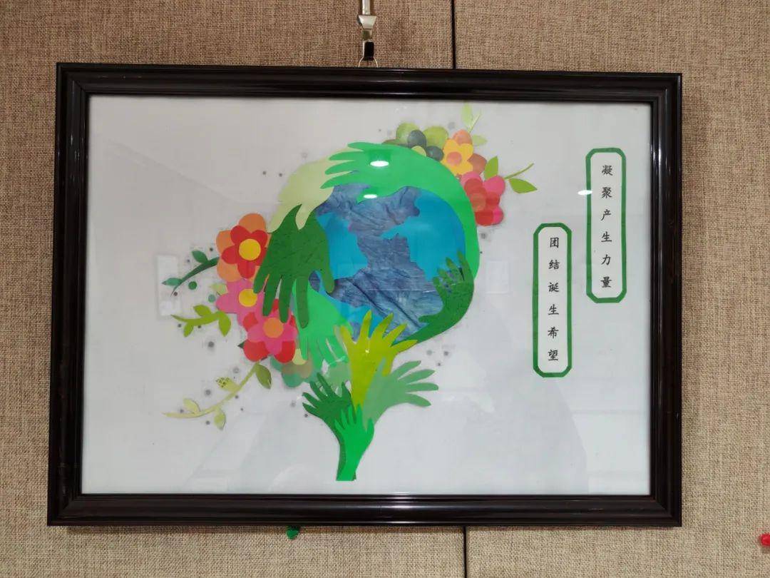 廢棄紙張變藝術(shù)畫(huà)作？這場(chǎng)展覽一定讓你大開(kāi)眼界  第2張